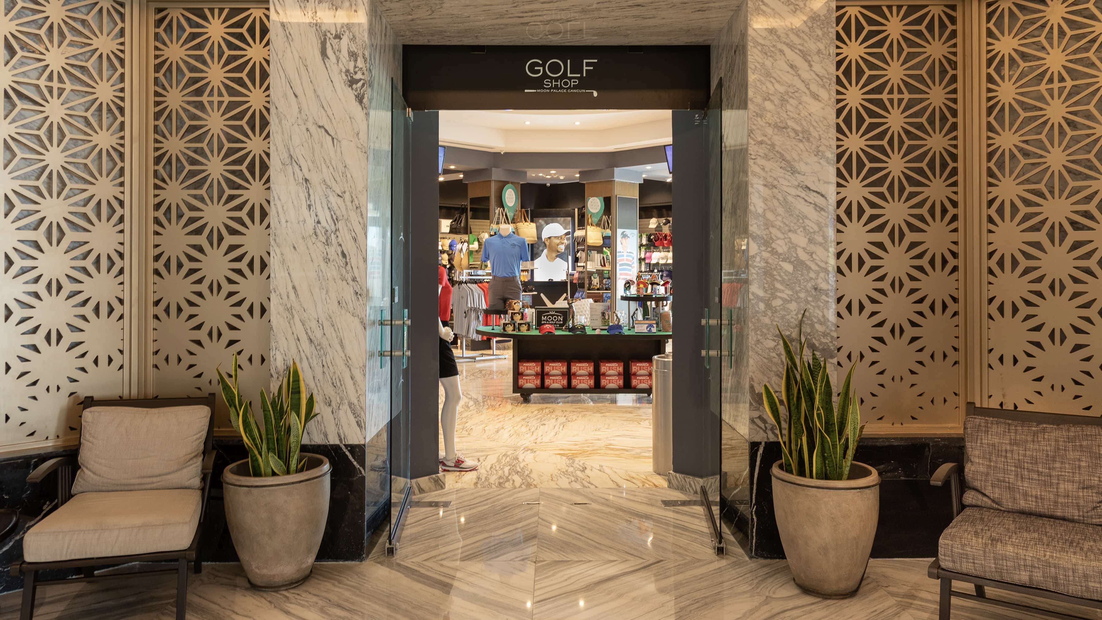 Discover our golf pro store | Palace Resorts Golf, image size:3600x2025